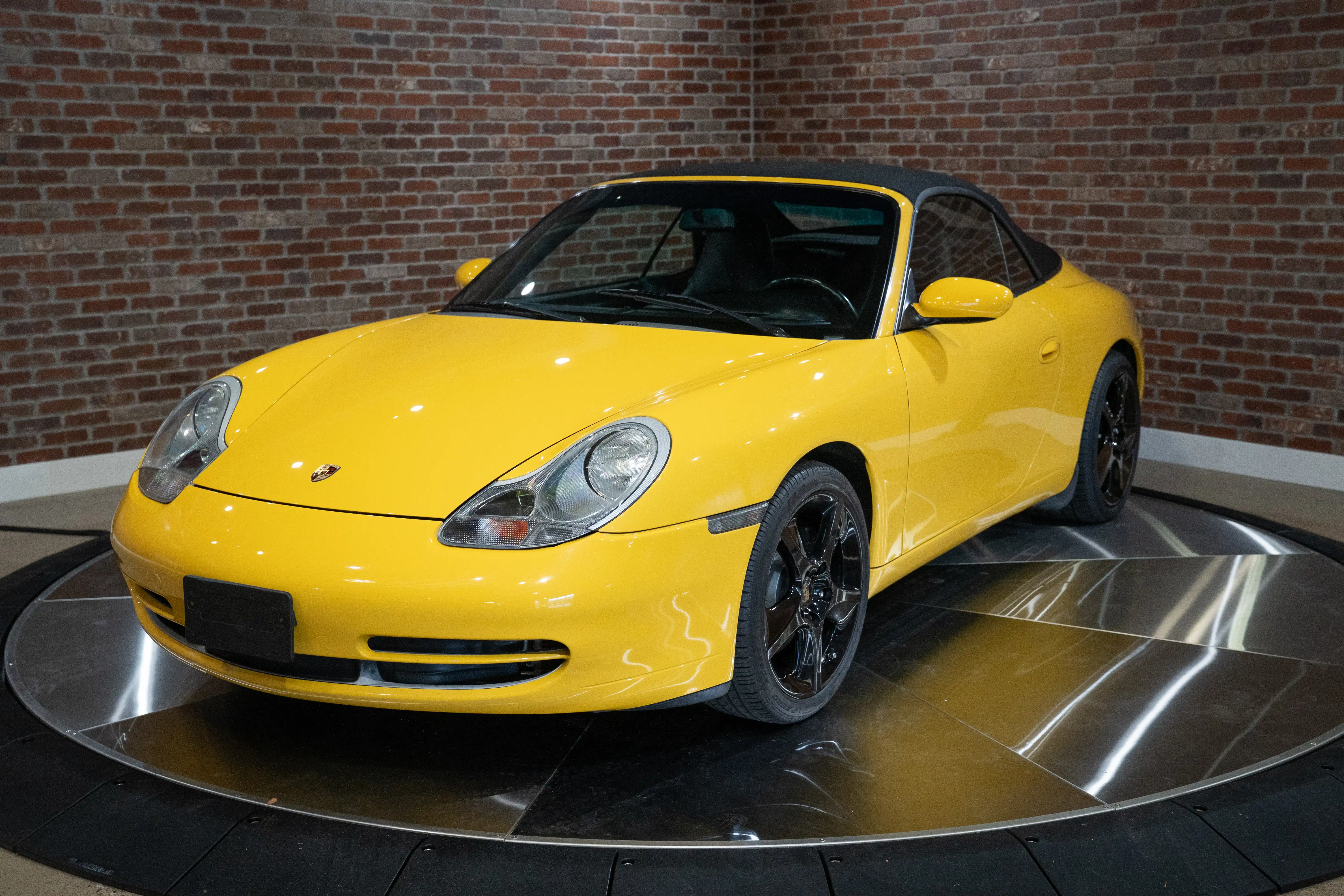 Porsche 911 - Carrera 996 | Luxury Pre-Owned Vehicles | Eugene
